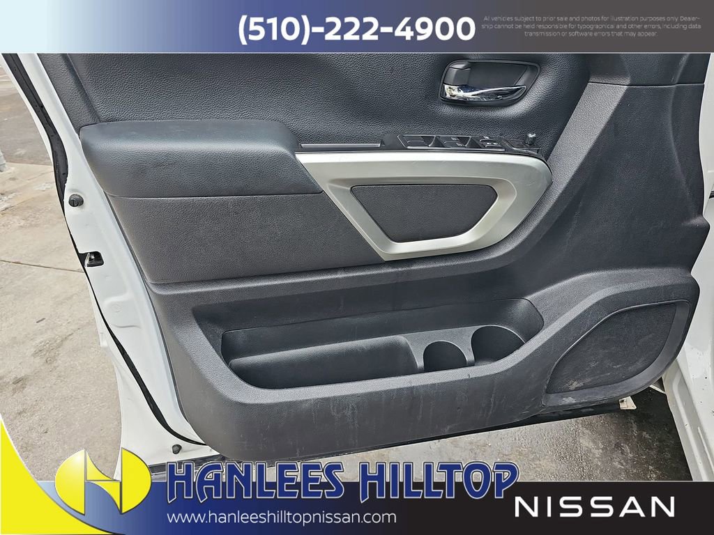 Used 2023 Nissan Titan SV image 36