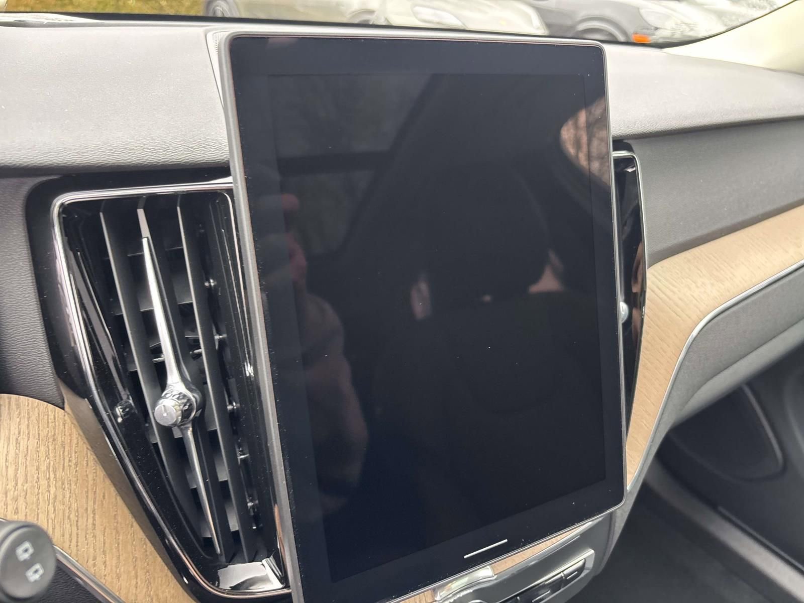 New 2026 Volvo XC60 B5 Plus w/ Protection Package Premier image 19