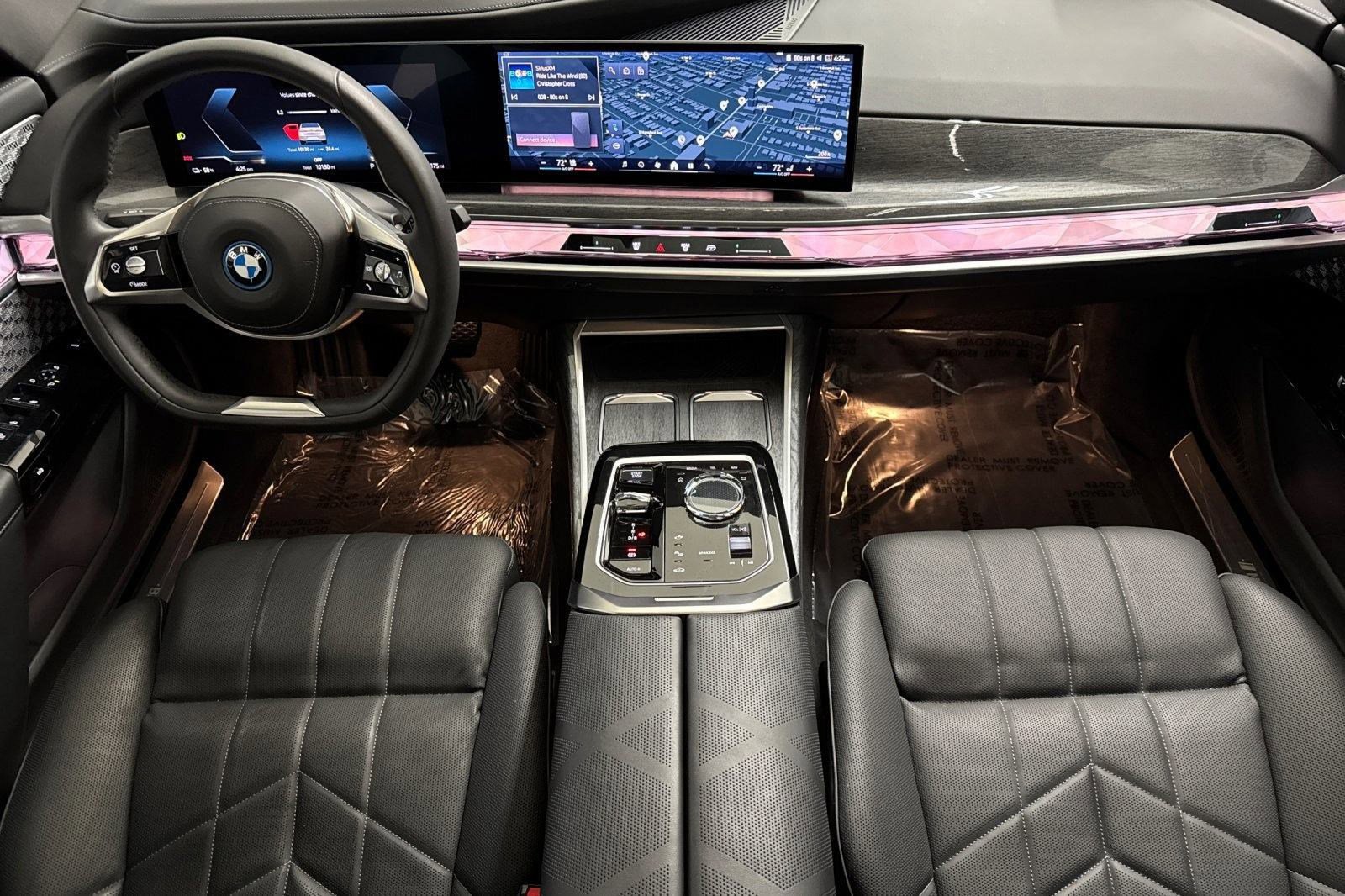 Used 2023 BMW i7 xDrive60 image 16