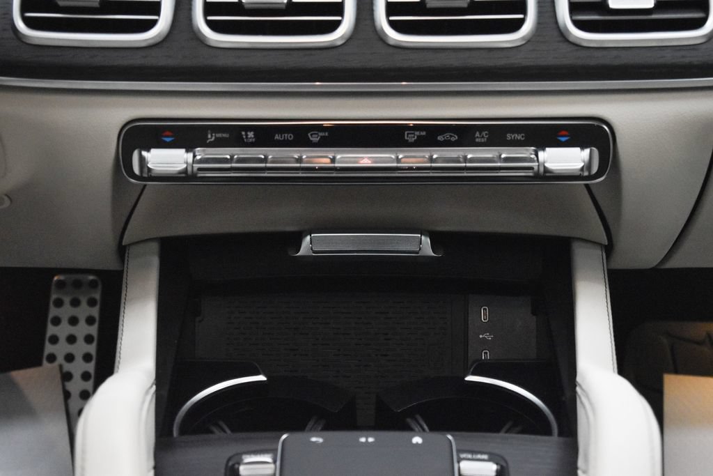 Certified 2025 Mercedes-Benz GLS 580 4MATIC image 30