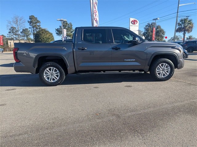 Used 2022 Toyota Tundra SR5 w/ SR5 Convenience Package image 2