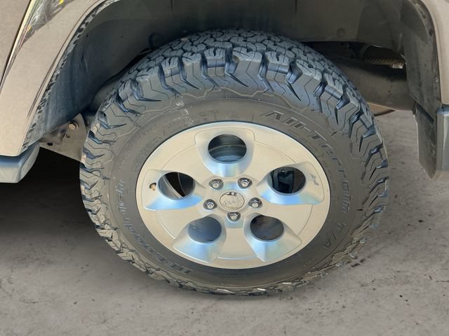 Used 2013 Jeep Wrangler Sahara AWD/4WD image 9