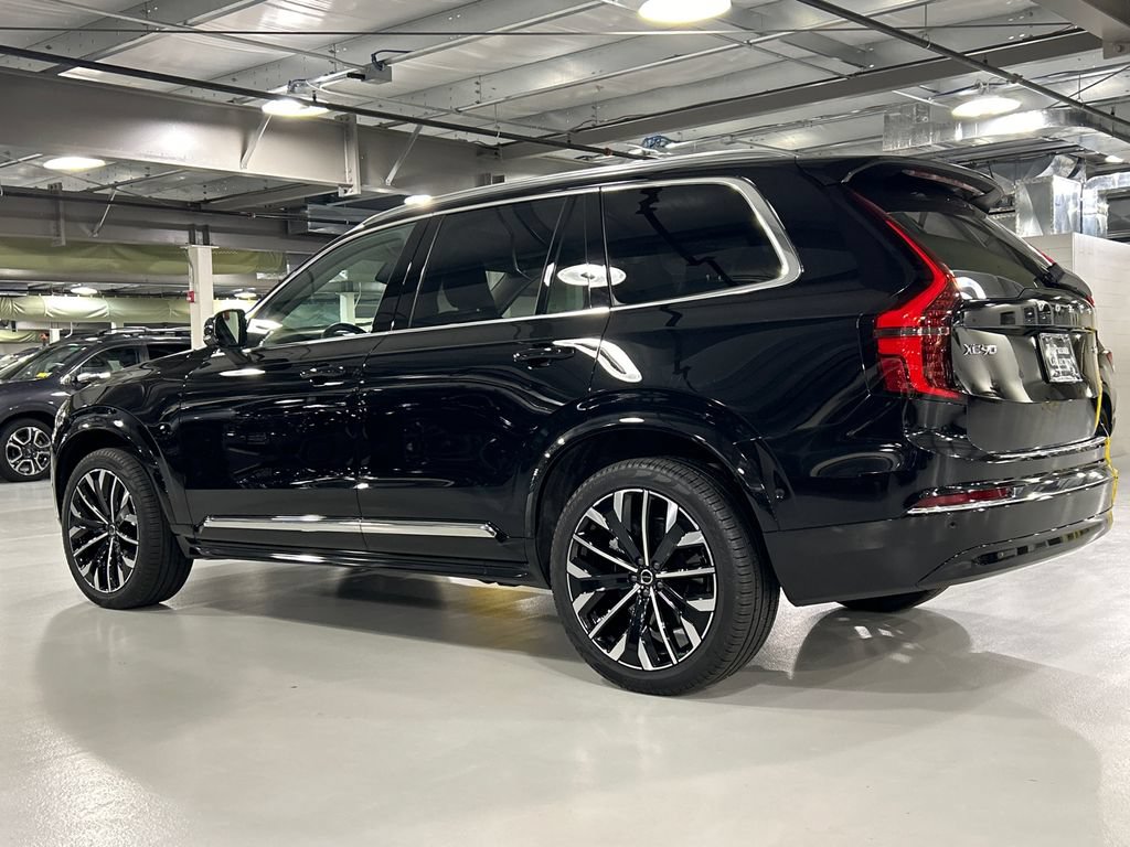 Used 2026 Volvo XC90 B6 Plus w/ Protection Package Premier AWD/4WD image 4