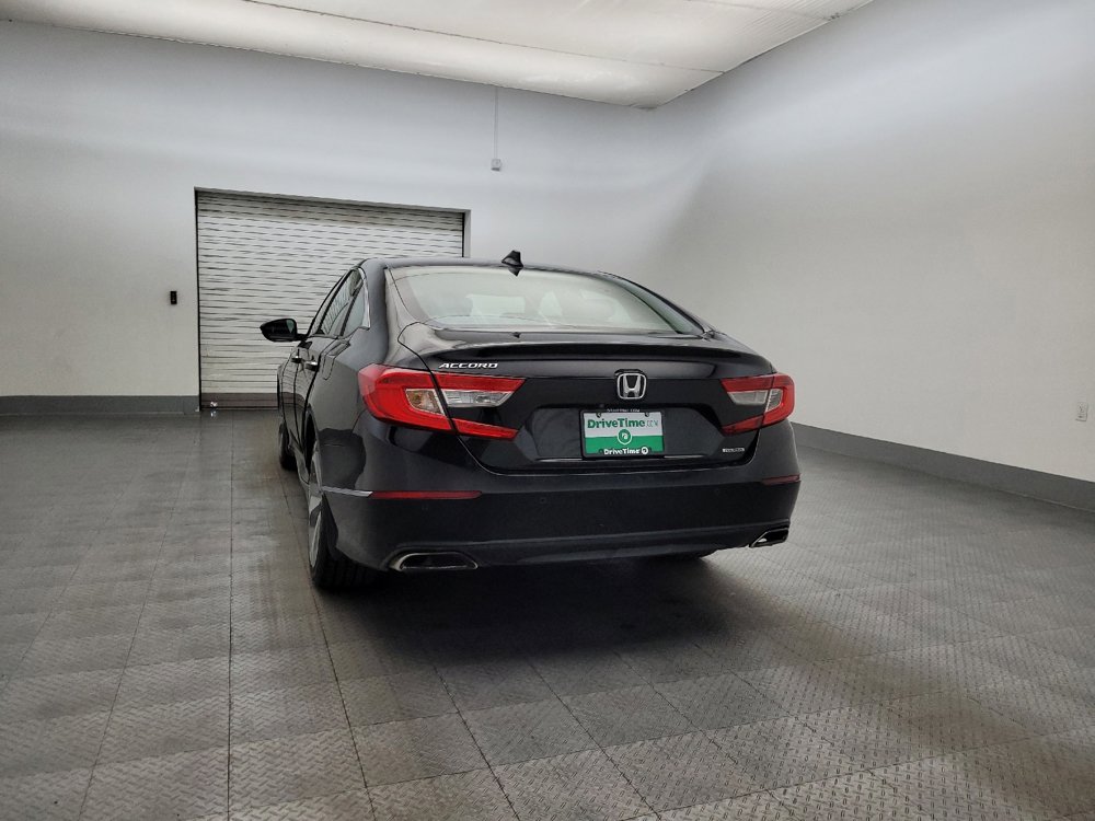Used 2018 Honda Accord Touring image 6