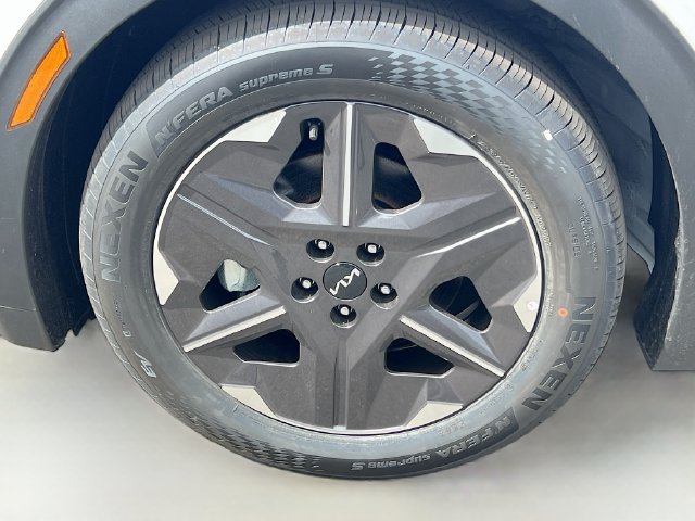 New 2026 Kia EV6 Light RWD image 32