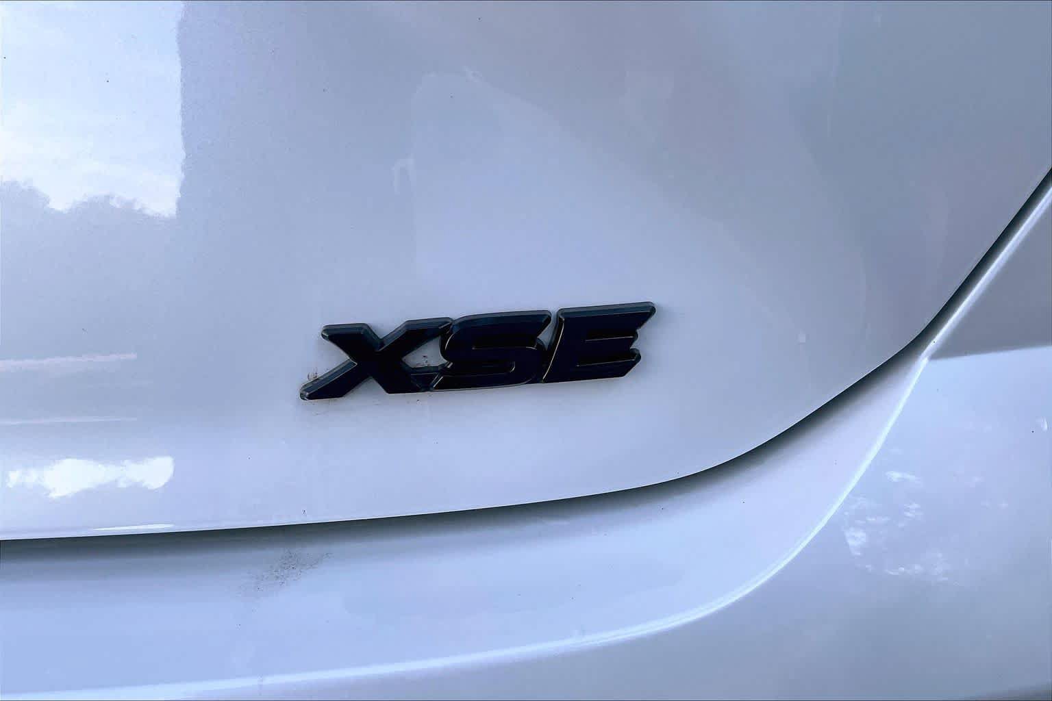 Used 2026 Toyota Camry XSE AWD/4WD image 9