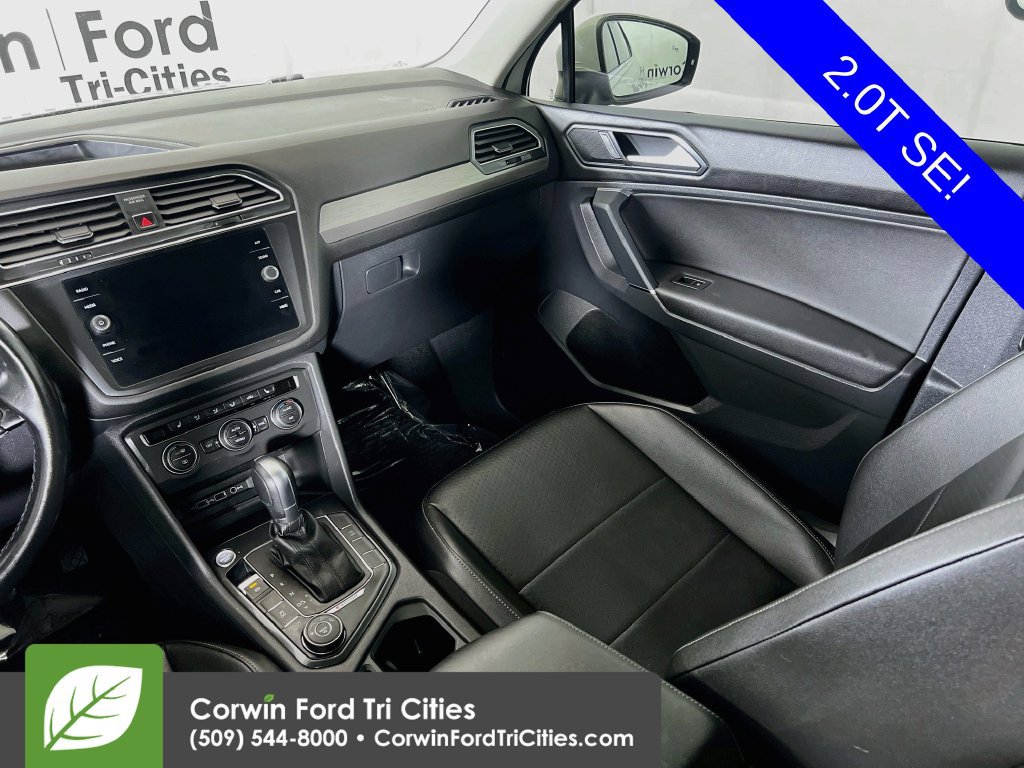 Used 2018 Volkswagen Tiguan SE w/ 3rd Row Seat Package AWD/4WD image 25