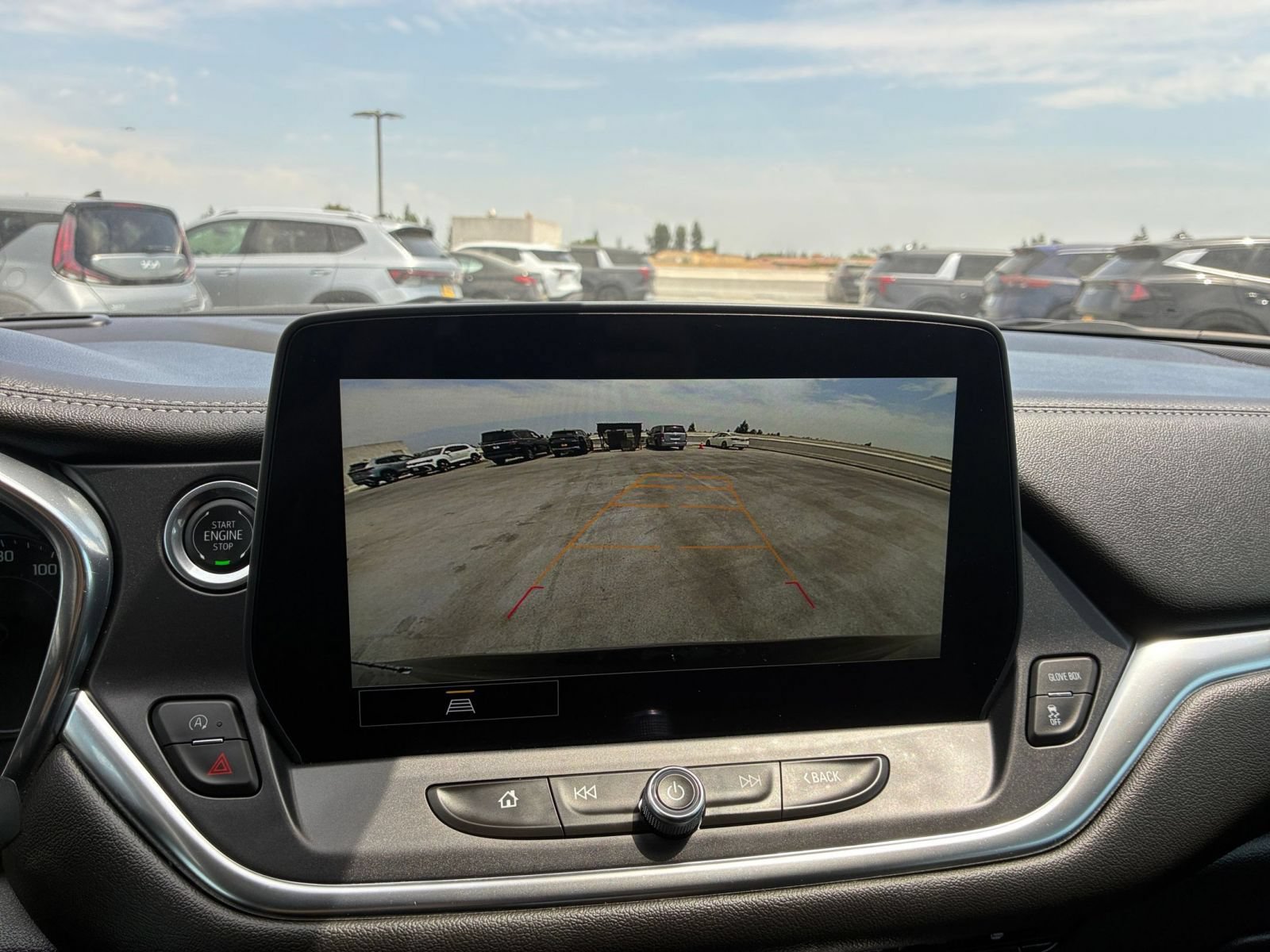 Used 2025 Chevrolet Blazer LT FWD image 24