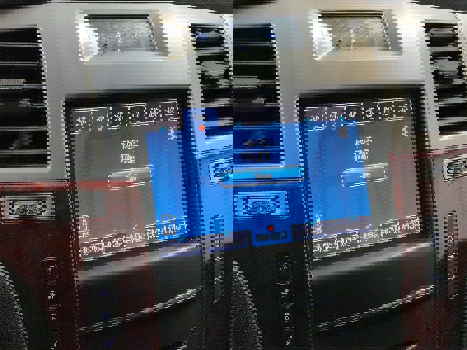 Used 2012 Cadillac Escalade Luxury image 30