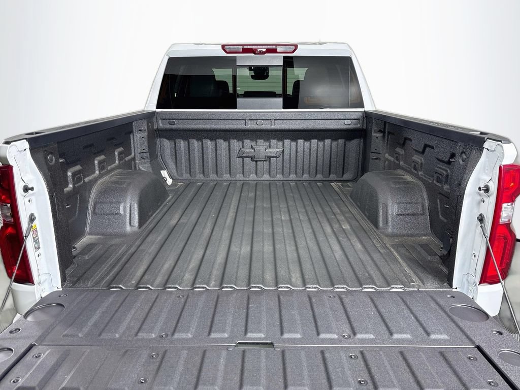 New 2026 Chevrolet Silverado 1500 ZR2 w/ Dark Appearance Package AWD/4WD image 27