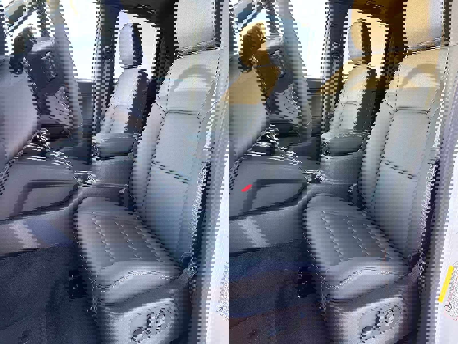 New 2026 GMC Canyon Elevation w/ Convenience Package image 21