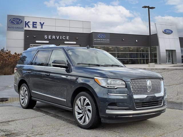 Used 2022 Lincoln Navigator Reserve image 5