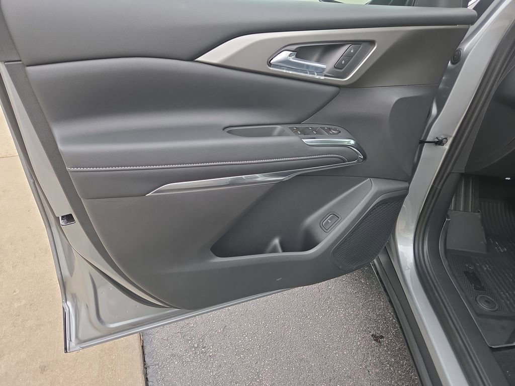 New 2026 Chevrolet Traverse LT AWD/4WD image 25