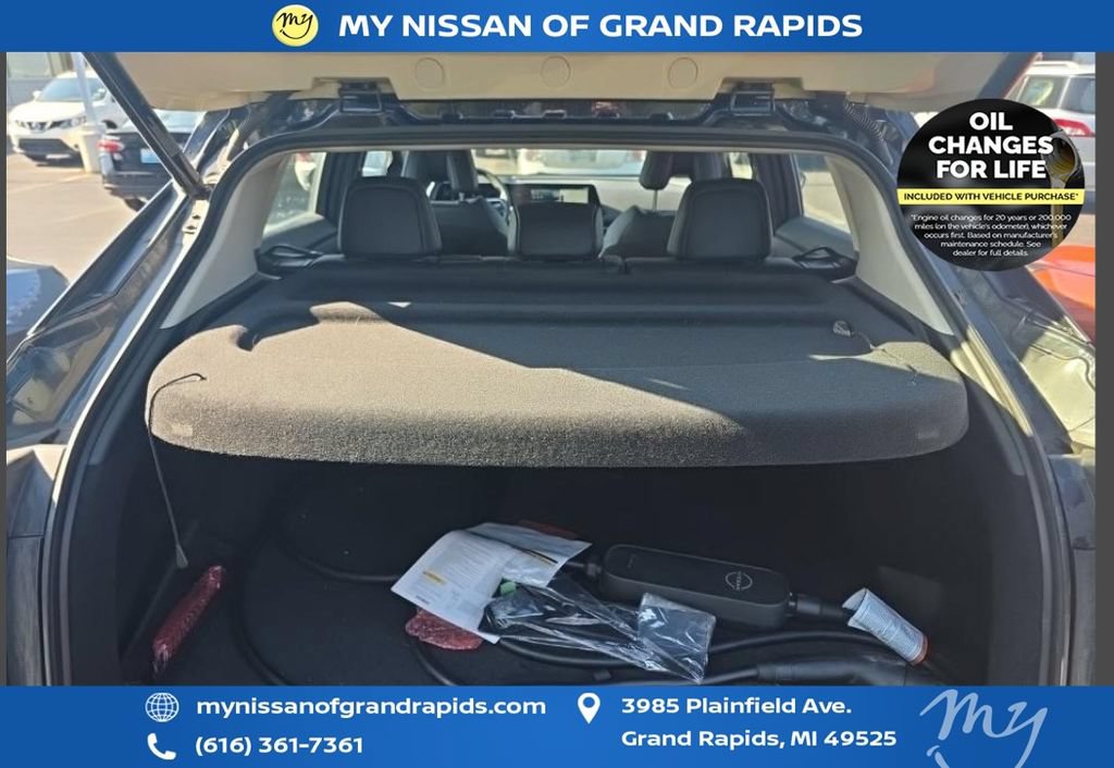 Used 2024 Nissan Ariya AWD image 10