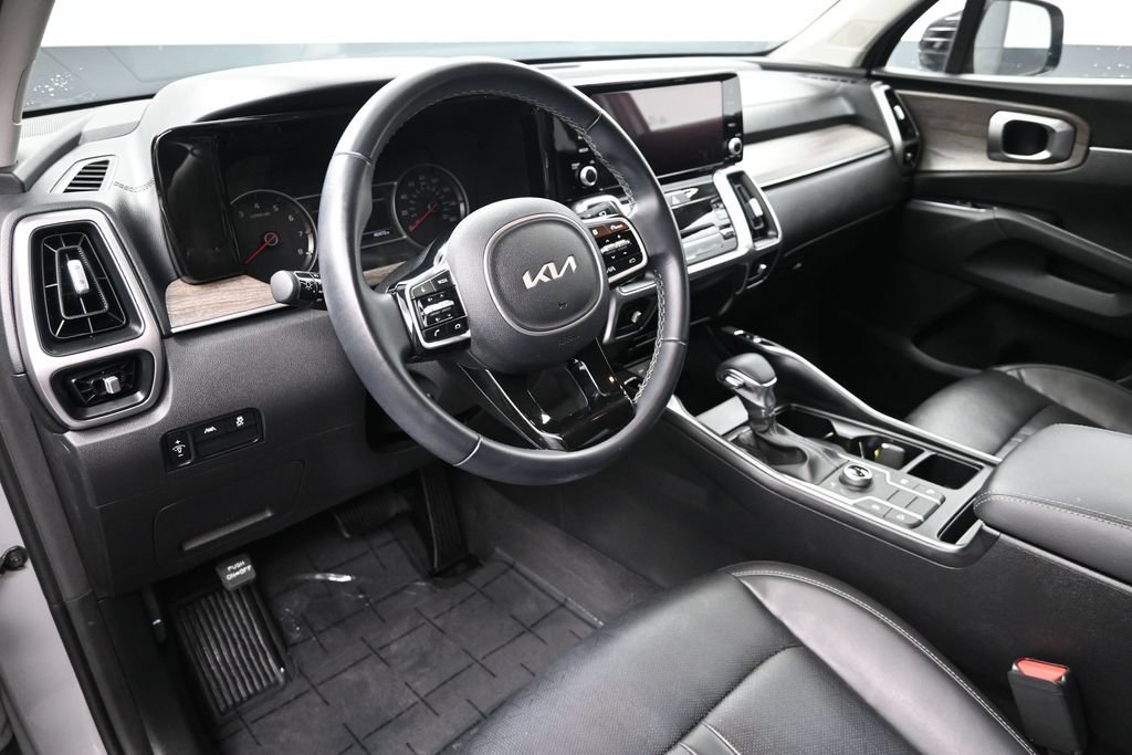 Certified 2022 Kia Sorento S AWD/4WD image 13