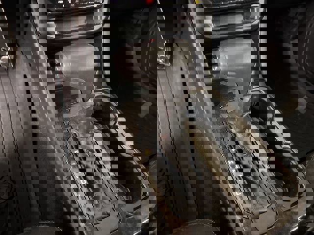 Certified 2020 GMC Canyon SLE w/ Driver Alert Package image 15