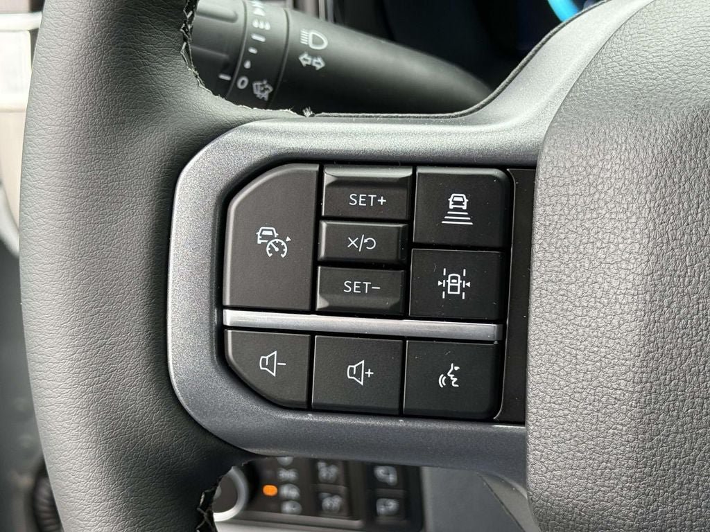 New 2026 Ford F250 Lariat w/ Black Appearance Package AWD/4WD image 19