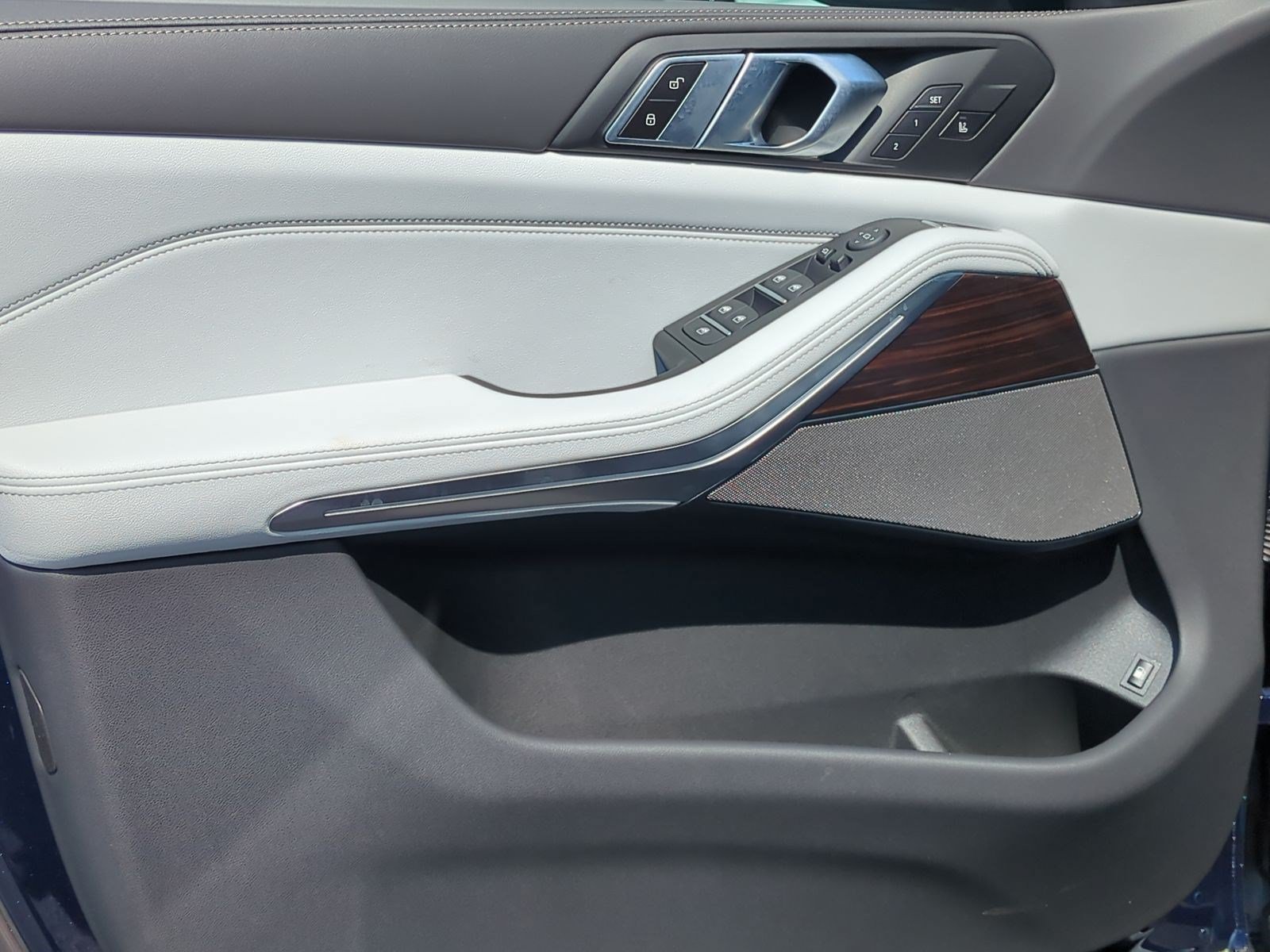 New 2026 BMW X5 M60i AWD/4WD image 13