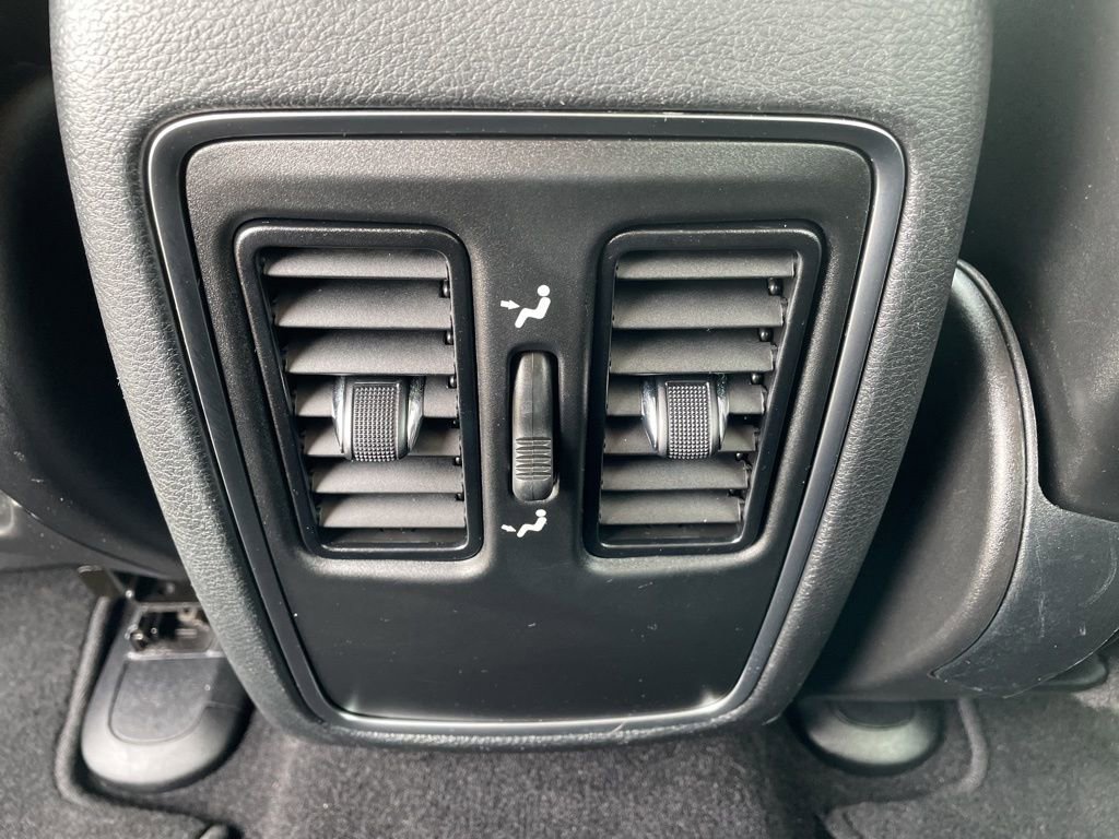 Used 2020 Dodge Durango SXT image 26