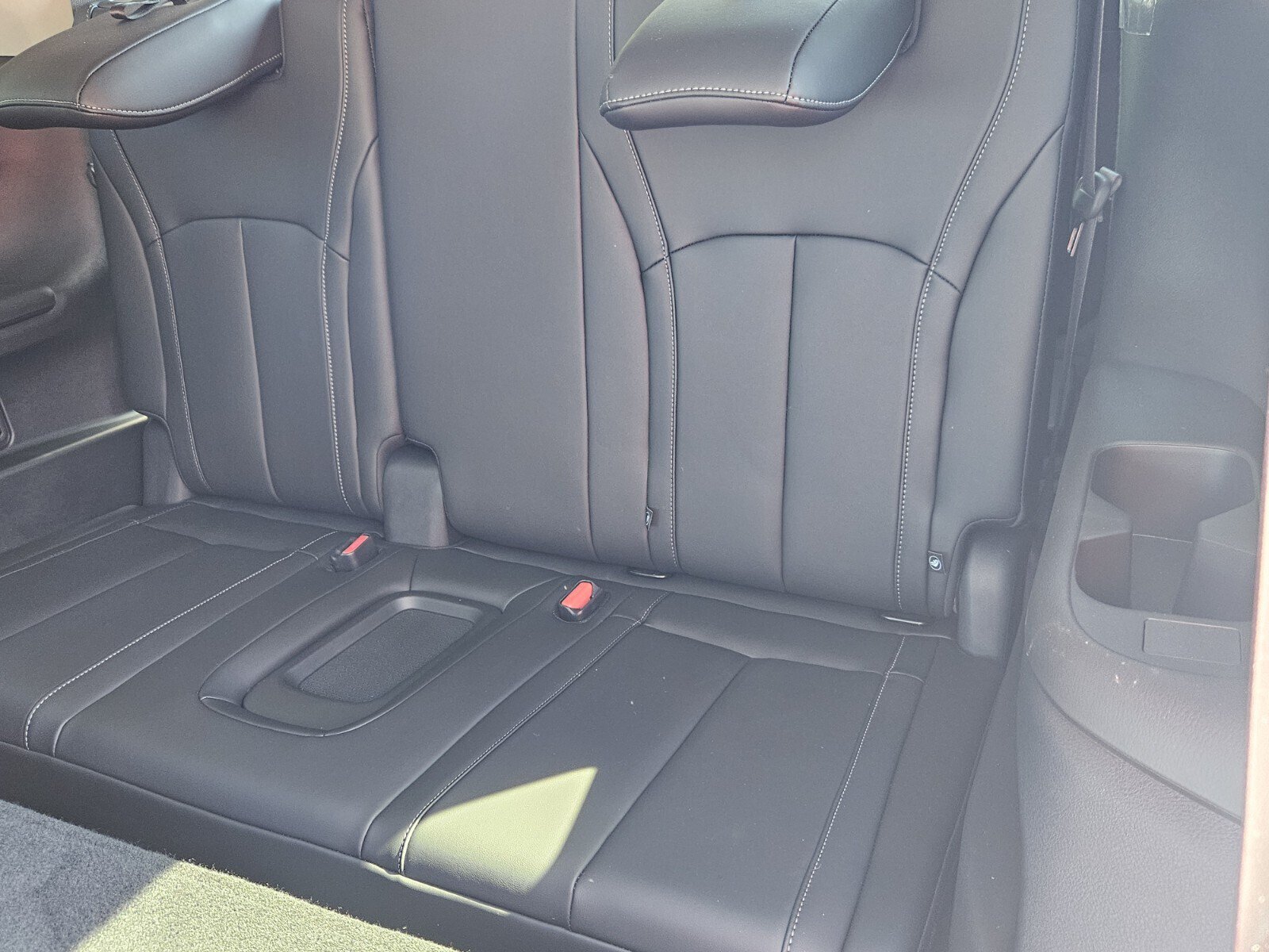 Used 2026 INFINITI QX60 Luxe w/ Cargo Package FWD image 11