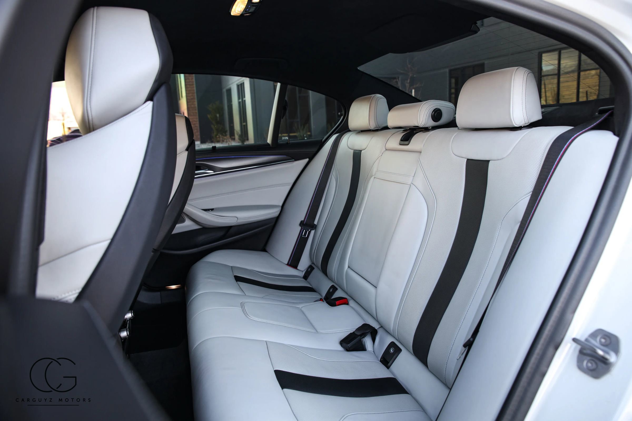 Used 2019 BMW M5 w/ Executive Package image 32