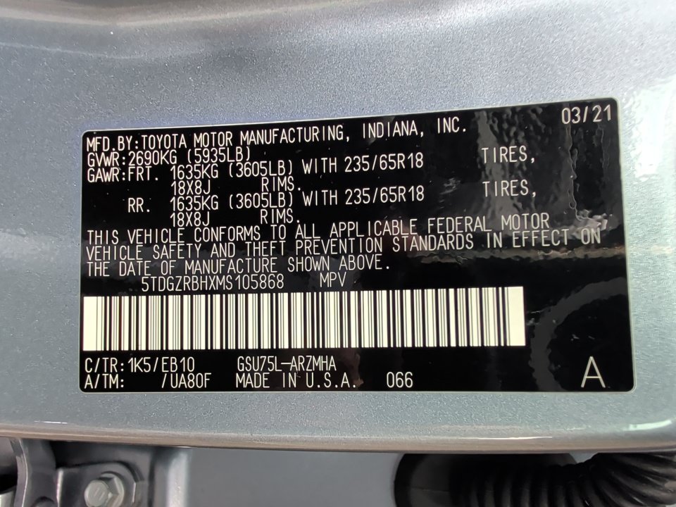 Used 2021 Toyota Highlander XLE AWD/4WD image 39
