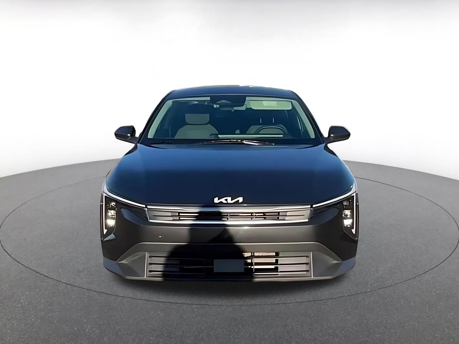 Used 2025 Kia K4 LXS image 3