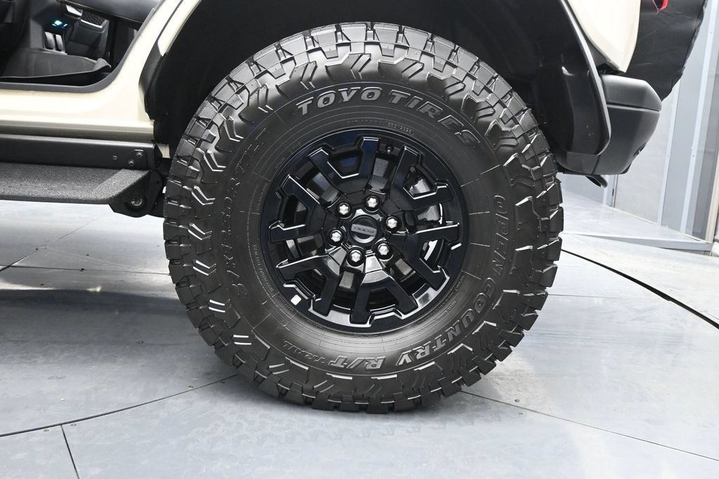 Certified 2026 Ford Bronco Raptor w/ Interior Carbon Fiber Pack AWD/4WD image 24