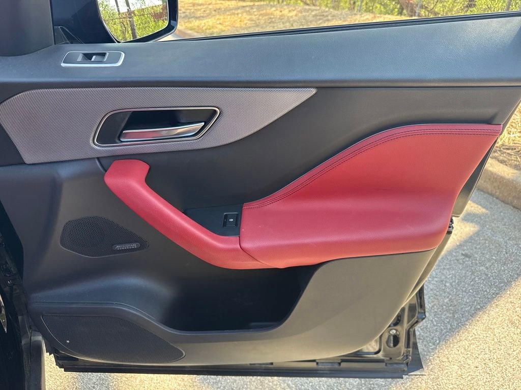 Used 2017 Jaguar F-PACE S image 23