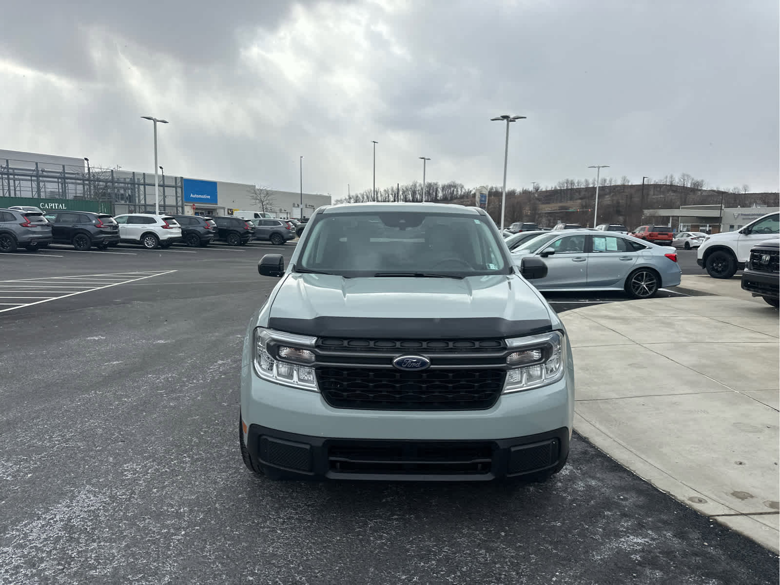 Used 2024 Ford Maverick XLT image 2