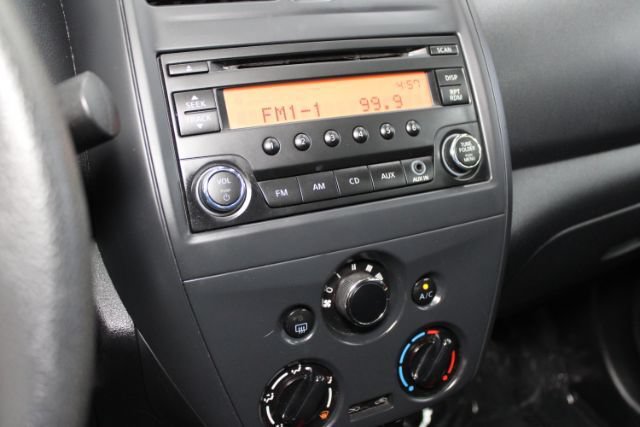 Used 2018 Nissan Versa S Plus FWD image 13