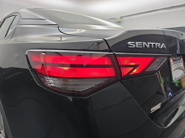 Used 2025 Nissan Sentra S image 18