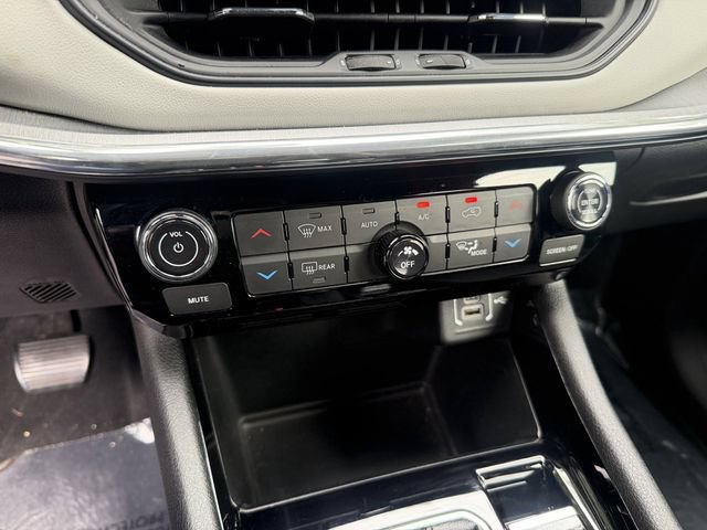 Used 2024 Jeep Compass Limited w/ Elite Group AWD/4WD image 21