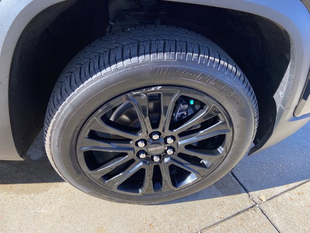 Used 2022 GMC Acadia SLE w/ Driver Convenience Package image 32