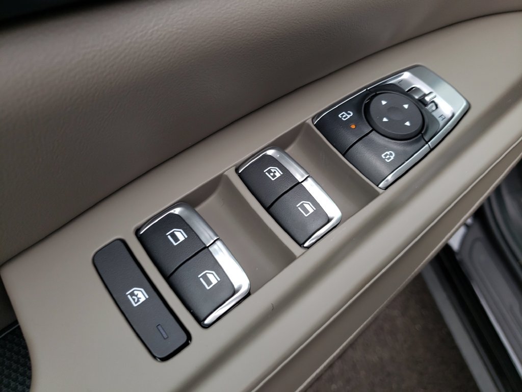 New 2026 Kia Carnival FWD image 16