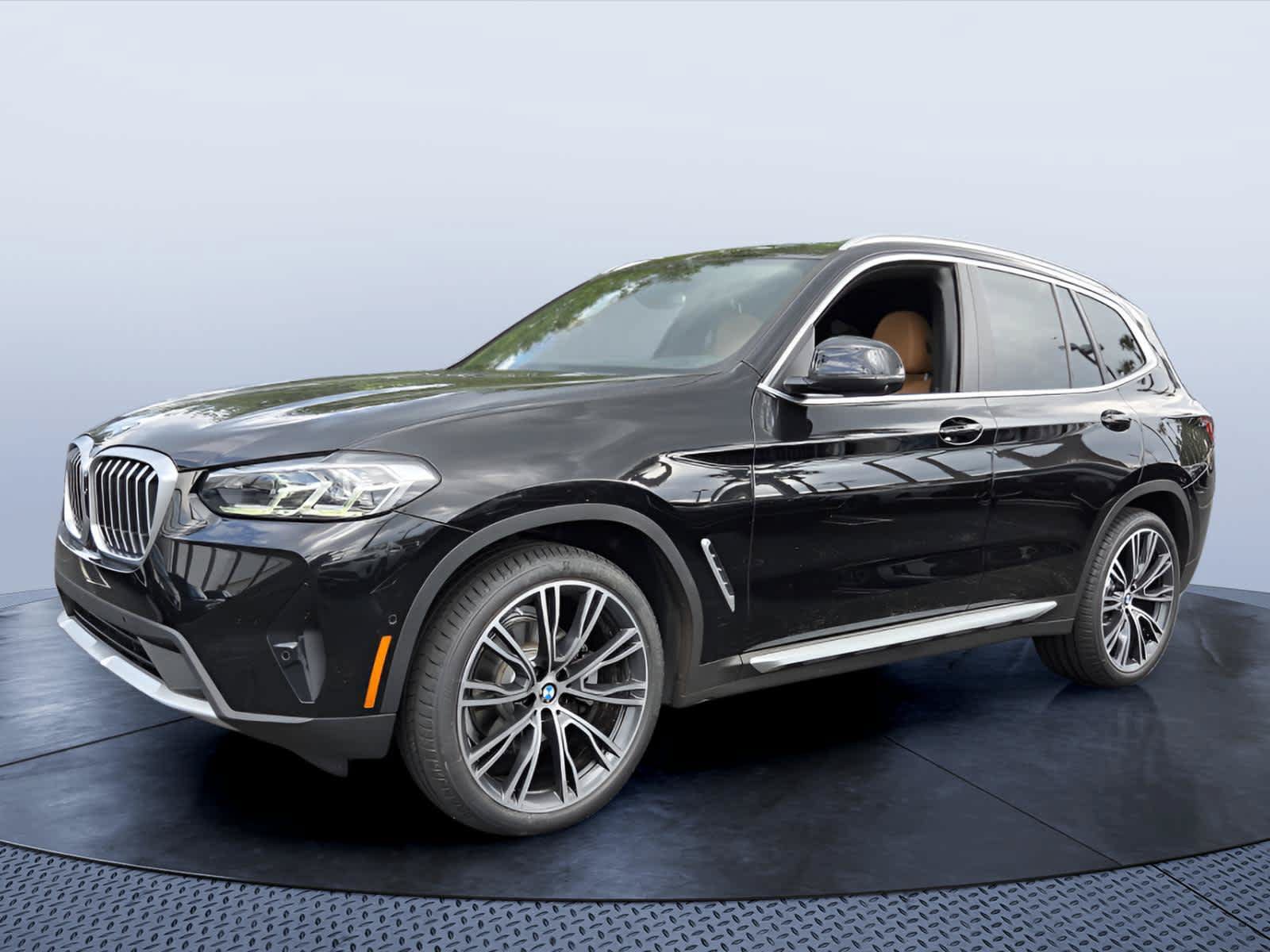 Used 2023 BMW X3 xDrive30i w/ Premium Package w/ZPA AWD/4WD image 2