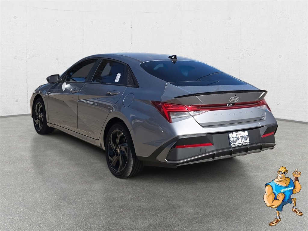 New 2026 Hyundai Elantra Sport image 7