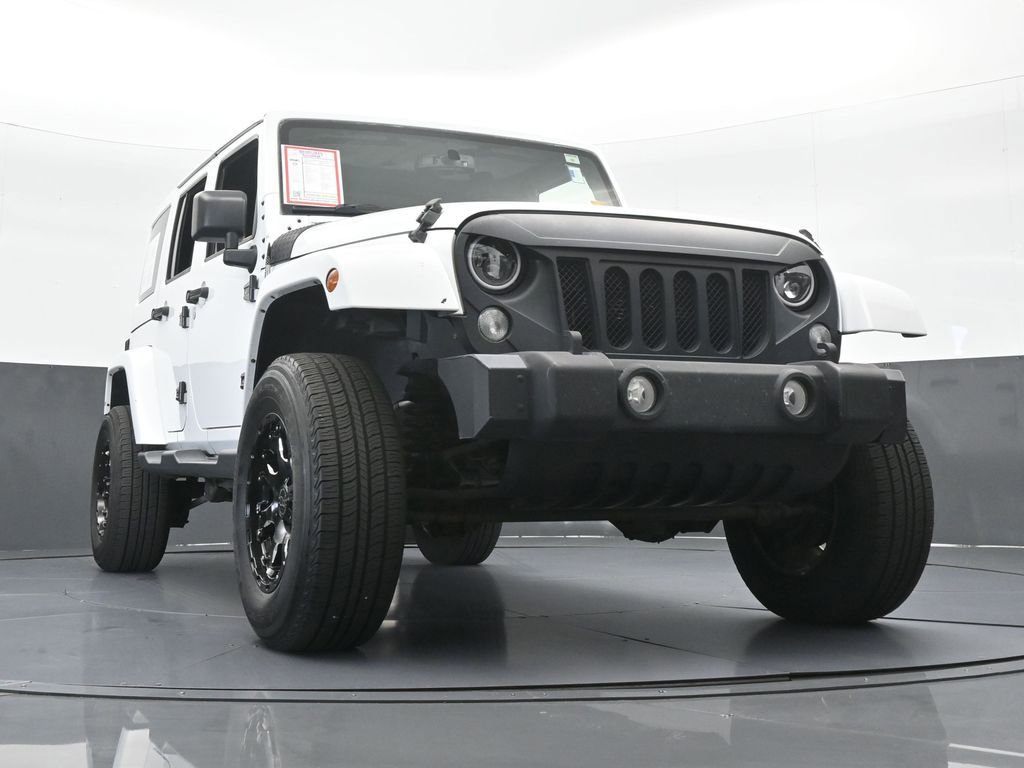 Used 2018 Jeep Wrangler Unlimited Sahara w/ Connectivity Group image 61