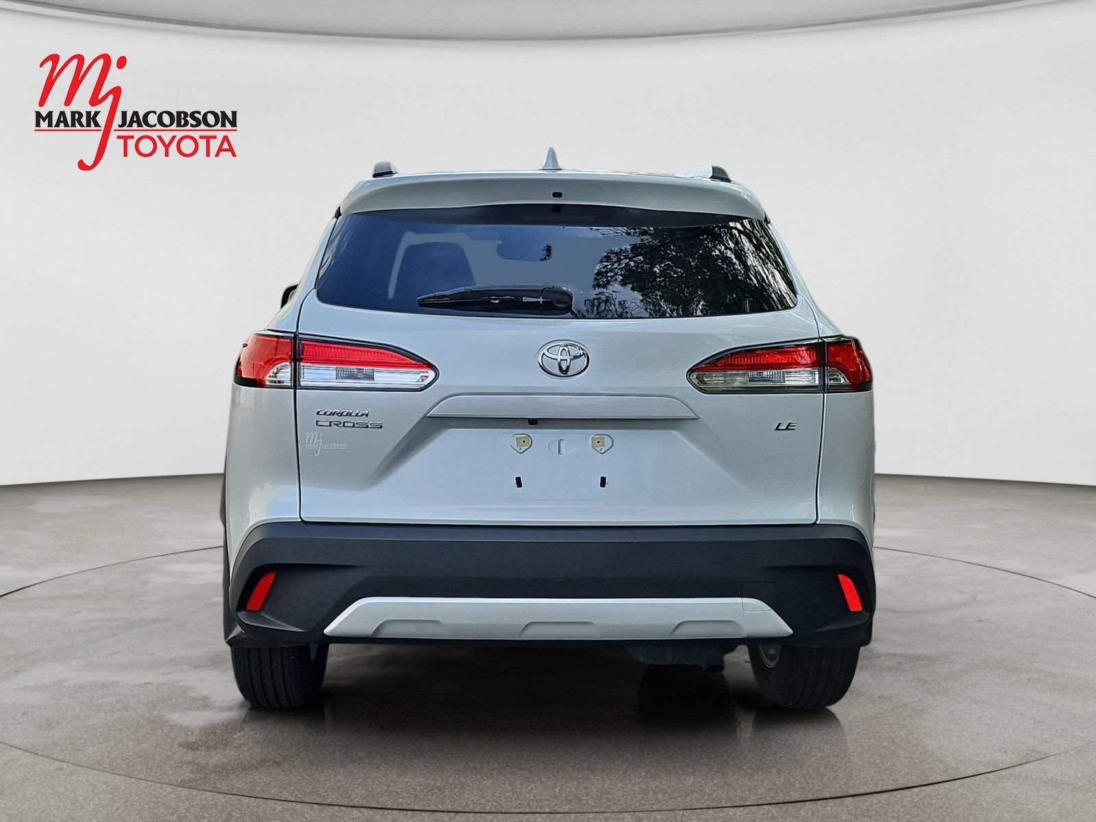 Used 2024 Toyota Corolla Cross LE w/ Moonroof Package FWD image 12