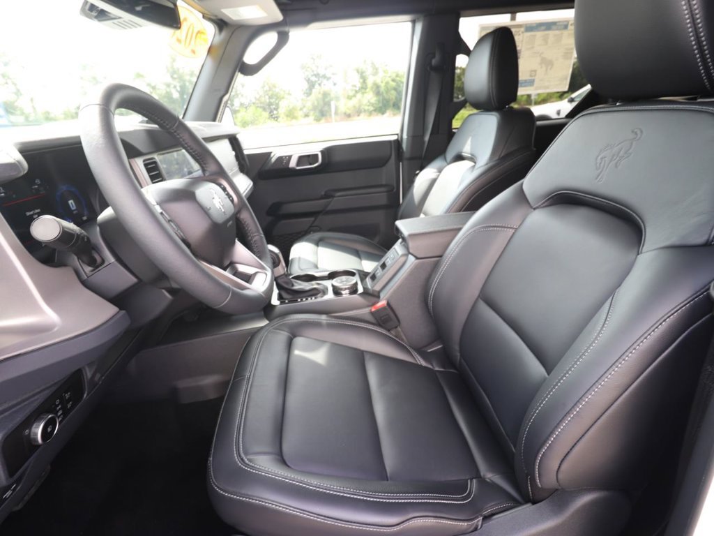 New 2026 Ford Bronco Outer Banks AWD/4WD image 2