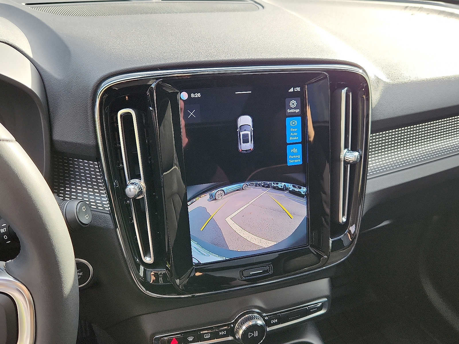 Certified 2023 Volvo XC40 B5 Plus w/ Climate Package AWD/4WD image 16