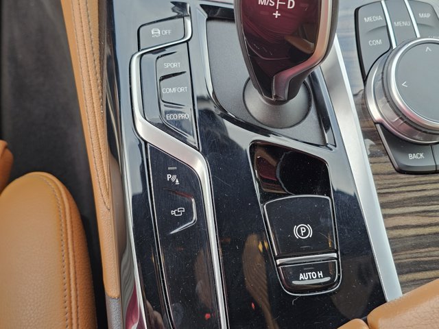 Used 2021 BMW 530i xDrive AWD/4WD image 30