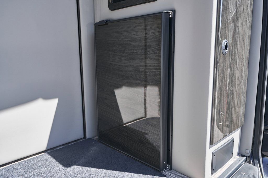 Used 2024 Mercedes-Benz Sprinter 3500 w/ Parking Package image 18