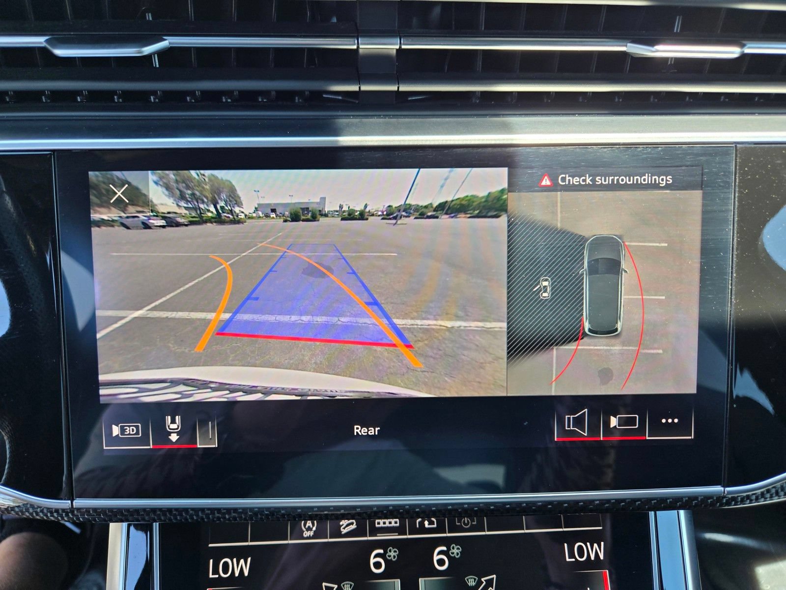 Used 2021 Audi SQ7 Premium Plus w/ SQ7 Black Optic Package AWD/4WD image 18