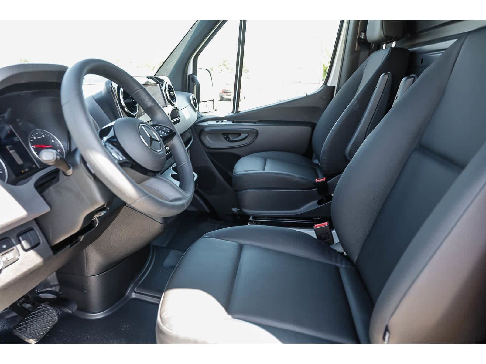 New 2026 Mercedes-Benz Sprinter 2500 image 17