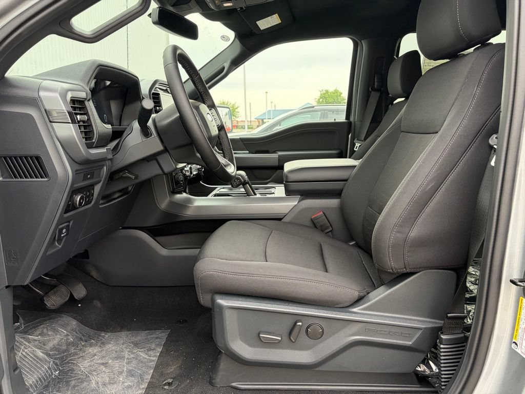New 2026 Ford F150 XLT w/ Equipment Group 302A MID AWD/4WD image 14