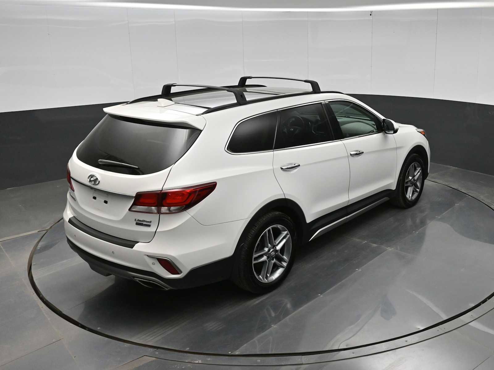 Used 2017 Hyundai Santa Fe Limited AWD/4WD image 28