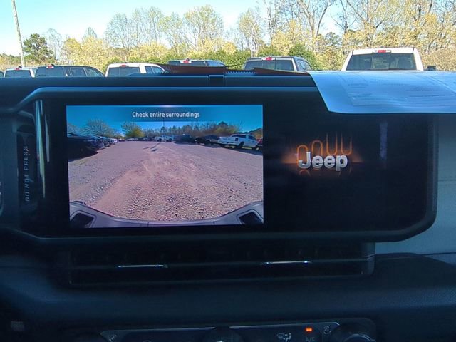 New 2026 Jeep Gladiator Sport AWD/4WD image 17