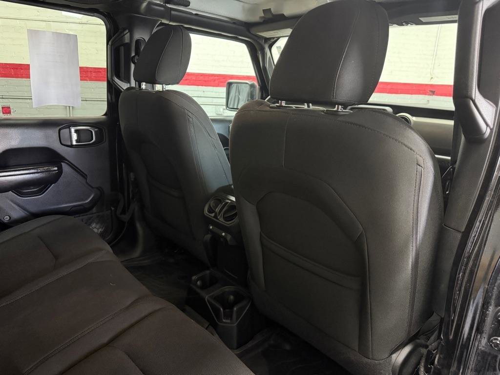 Used 2018 Jeep Wrangler Unlimited Sport S image 17