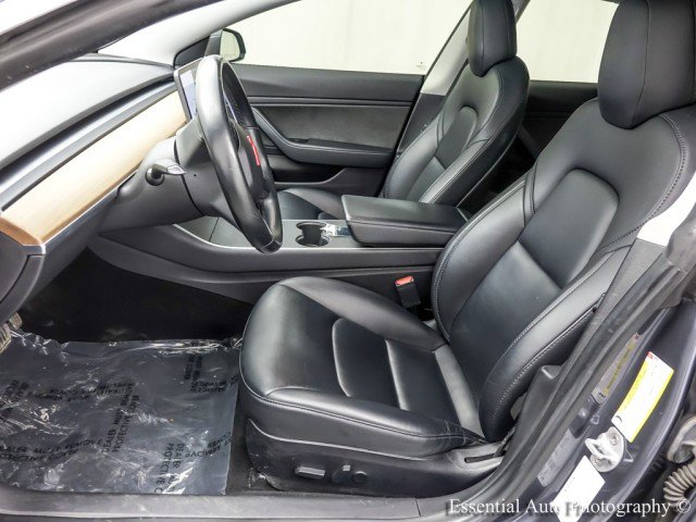 Used 2019 Tesla Model 3 Standard Range Plus image 10